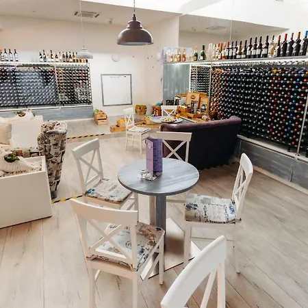 شقة Apartman Sun Wines بايموتْسْ